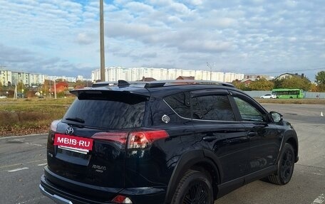 Toyota RAV4, 2018 год, 3 390 000 рублей, 12 фотография