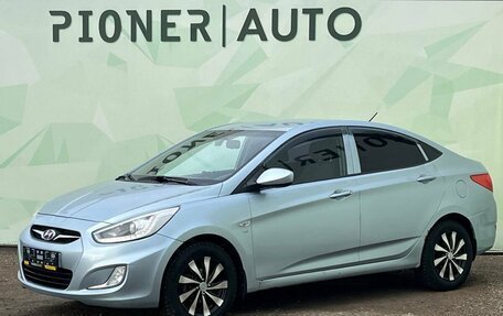 Hyundai Solaris II рестайлинг, 2013 год, 830 000 рублей, 1 фотография