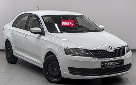 Skoda Rapid I, 2017 год, 880 000 рублей, 3 фотография