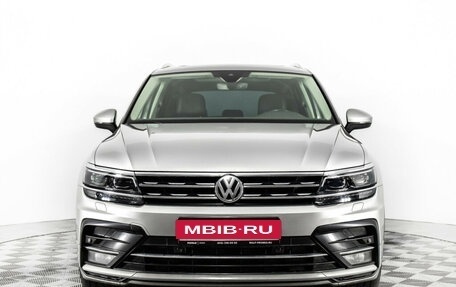 Volkswagen Tiguan II, 2019 год, 3 198 345 рублей, 2 фотография