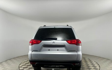 Mitsubishi Pajero Sport II рестайлинг, 2014 год, 1 509 000 рублей, 9 фотография