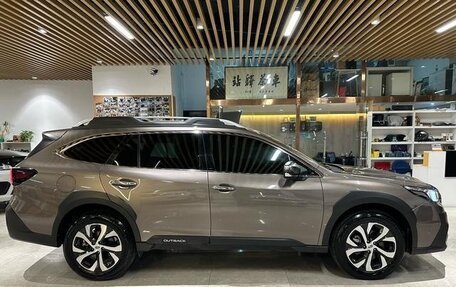 Subaru Outback VI, 2021 год, 3 990 000 рублей, 7 фотография