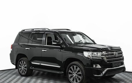 Toyota Land Cruiser 200, 2015 год, 5 195 000 рублей, 3 фотография