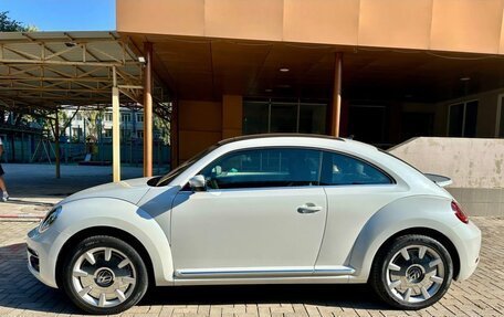 Volkswagen Beetle, 2017 год, 2 200 000 рублей, 4 фотография