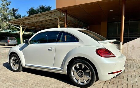 Volkswagen Beetle, 2017 год, 2 200 000 рублей, 5 фотография