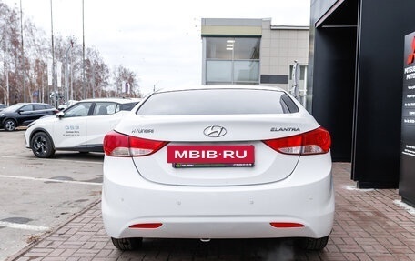 Hyundai Elantra V, 2013 год, 971 000 рублей, 4 фотография