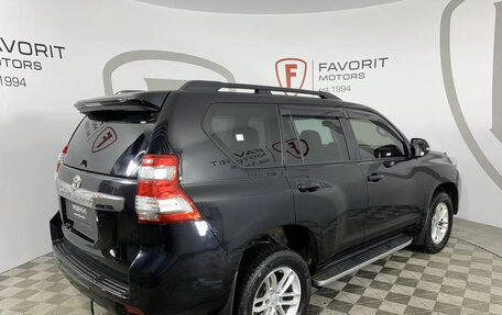 Toyota Land Cruiser Prado 150 рестайлинг 2, 2016 год, 3 675 000 рублей, 6 фотография