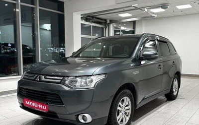 Mitsubishi Outlander III рестайлинг 3, 2013 год, 1 565 000 рублей, 1 фотография