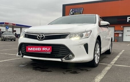 Toyota Camry, 2015 год, 2 250 000 рублей, 10 фотография