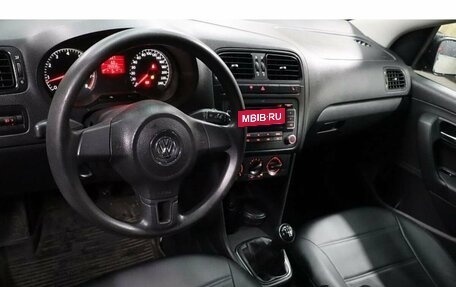 Volkswagen Polo VI (EU Market), 2012 год, 717 000 рублей, 6 фотография