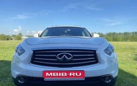 Infiniti QX70, 2014 год, 2 580 000 рублей, 3 фотография