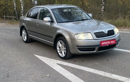 Skoda Superb III рестайлинг, 2007 год, 650 000 рублей, 1 фотография