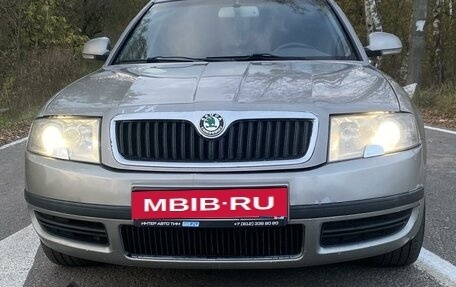 Skoda Superb III рестайлинг, 2007 год, 650 000 рублей, 19 фотография