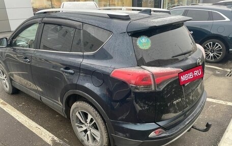 Toyota RAV4, 2018 год, 2 734 000 рублей, 2 фотография