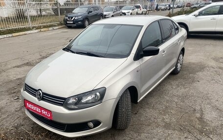 Volkswagen Polo VI (EU Market), 2014 год, 980 000 рублей, 1 фотография