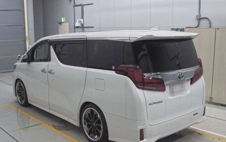 Toyota Alphard III, 2021 год, 4 930 000 рублей, 2 фотография