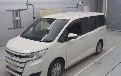 Toyota Noah III, 2021 год, 2 800 000 рублей, 1 фотография