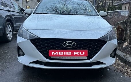 Hyundai Solaris II рестайлинг, 2020 год, 1 275 000 рублей, 7 фотография