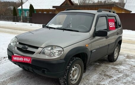 Chevrolet Niva I рестайлинг, 2011 год, 475 000 рублей, 2 фотография