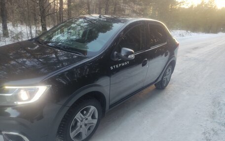 Renault Logan II, 2019 год, 1 200 000 рублей, 12 фотография