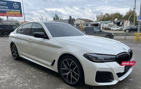 BMW 5 серия, 2022 год, 6 350 000 рублей, 3 фотография