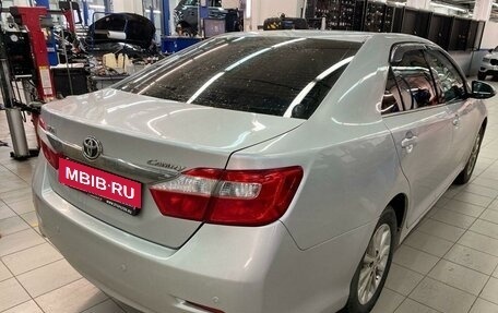 Toyota Camry, 2014 год, 1 697 000 рублей, 6 фотография