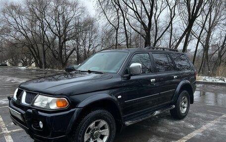 Mitsubishi Pajero Sport II рестайлинг, 2005 год, 1 100 000 рублей, 2 фотография