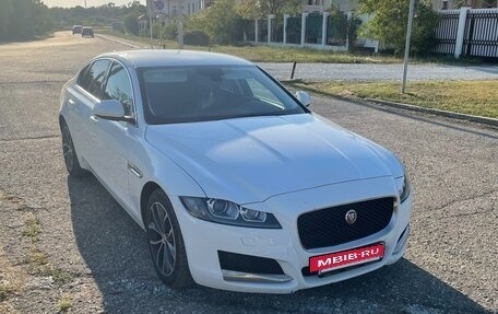 Jaguar XF II, 2016 год, 2 550 000 рублей, 3 фотография