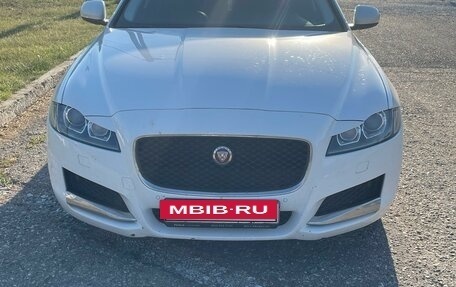 Jaguar XF II, 2016 год, 2 550 000 рублей, 2 фотография