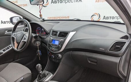 Hyundai Solaris II рестайлинг, 2012 год, 770 000 рублей, 16 фотография