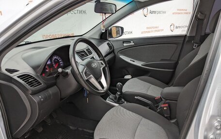 Hyundai Solaris II рестайлинг, 2012 год, 770 000 рублей, 17 фотография