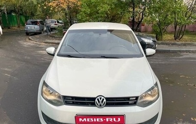 Volkswagen Polo VI (EU Market), 2013 год, 820 000 рублей, 1 фотография