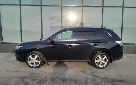 Mitsubishi Outlander III рестайлинг 3, 2012 год, 1 670 000 рублей, 2 фотография