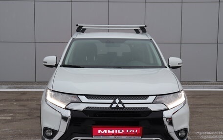 Mitsubishi Outlander III рестайлинг 3, 2019 год, 2 230 000 рублей, 7 фотография