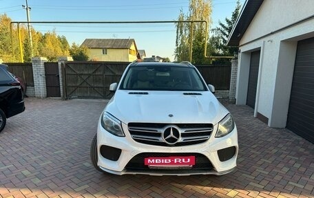 Mercedes-Benz GLE, 2017 год, 3 900 000 рублей, 2 фотография