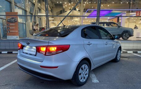 KIA Rio III рестайлинг, 2016 год, 928 000 рублей, 5 фотография