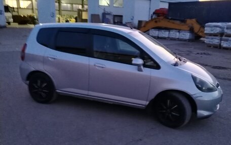 Honda Fit III, 2002 год, 450 000 рублей, 6 фотография