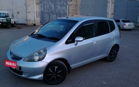 Honda Fit III, 2002 год, 450 000 рублей, 4 фотография