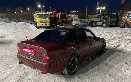 Mercedes-Benz C-Класс, 1995 год, 150 000 рублей, 3 фотография