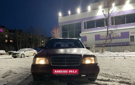 Mercedes-Benz C-Класс, 1995 год, 150 000 рублей, 5 фотография