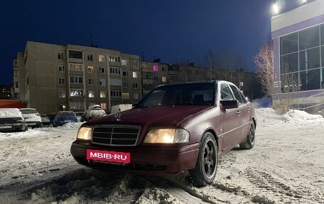 Mercedes-Benz C-Класс, 1995 год, 150 000 рублей, 6 фотография