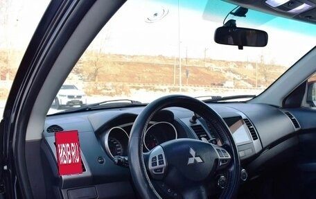 Mitsubishi Outlander III рестайлинг 3, 2008 год, 13 фотография