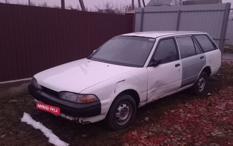 Toyota Carina, 1989 год, 130 000 рублей, 2 фотография