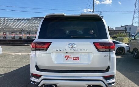 Toyota Land Cruiser, 2023 год, 14 000 000 рублей, 7 фотография