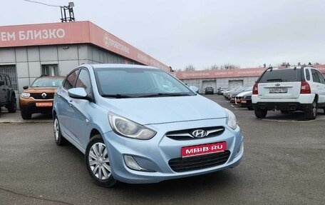 Hyundai Solaris II рестайлинг, 2011 год, 700 000 рублей, 1 фотография