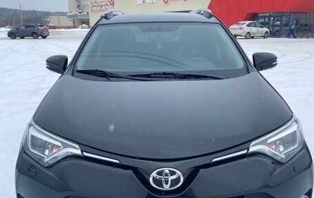 Toyota RAV4, 2018 год, 2 875 000 рублей, 4 фотография