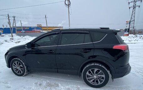 Toyota RAV4, 2018 год, 2 875 000 рублей, 12 фотография