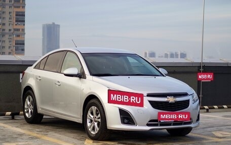 Chevrolet Cruze II, 2013 год, 815 000 рублей, 3 фотография