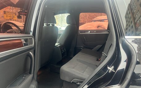 Volkswagen Touareg III, 2011 год, 1 650 000 рублей, 11 фотография