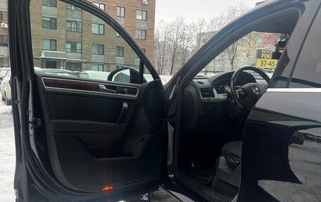 Volkswagen Touareg III, 2011 год, 1 650 000 рублей, 22 фотография